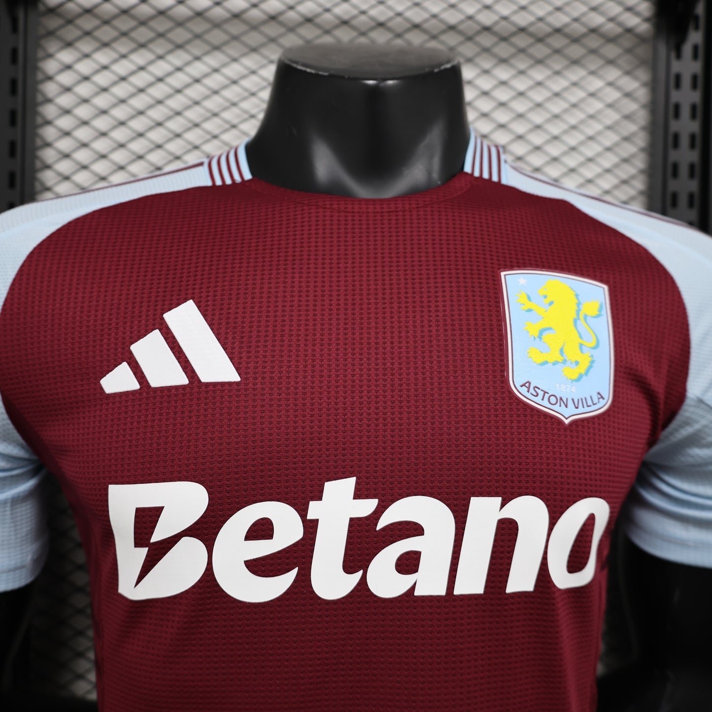 Aston Villa Domicile 24/25